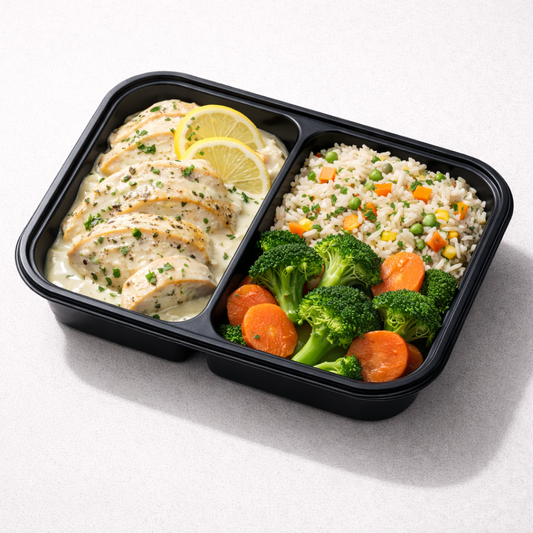 Pollo Lemon Pepper Cremoso con Veggie Rice Pilaf y Broccoli con Zanahoria